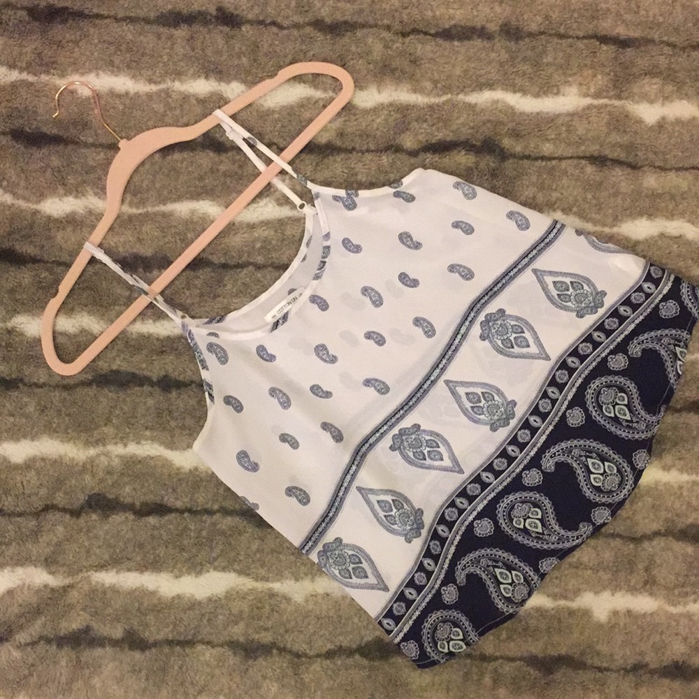 XS white and Navy Blue Blouse